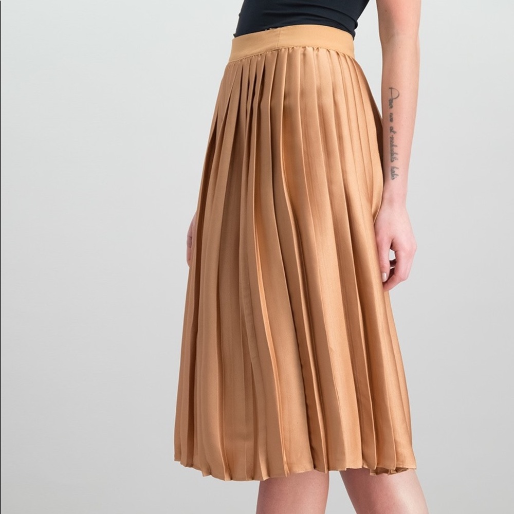 Maison Jules NWT pleated copper midi skirt